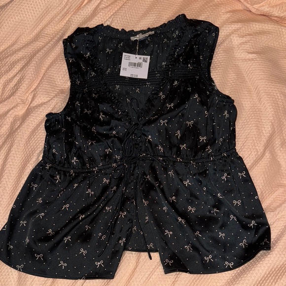 American eagle 🦅 Black Sleeveless Top with Bow Pattern open front - Picture 7 of 13